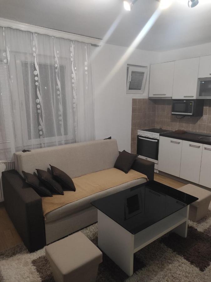 Mini Hill Apartment Sarajevo Luaran gambar